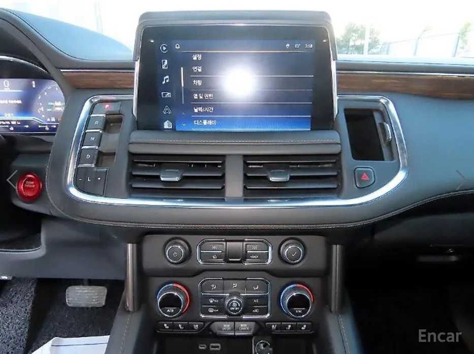 Фото 12 - Chevrolet Tahoe