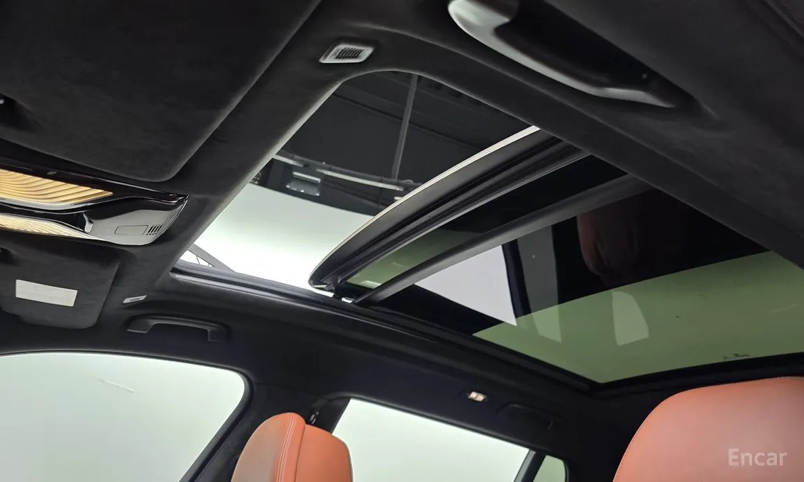 Фото 19 - BMW X7