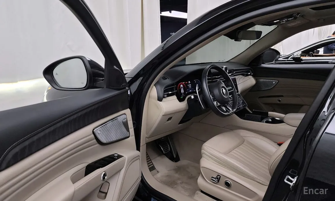 Фото 10 - Maserati Grecale