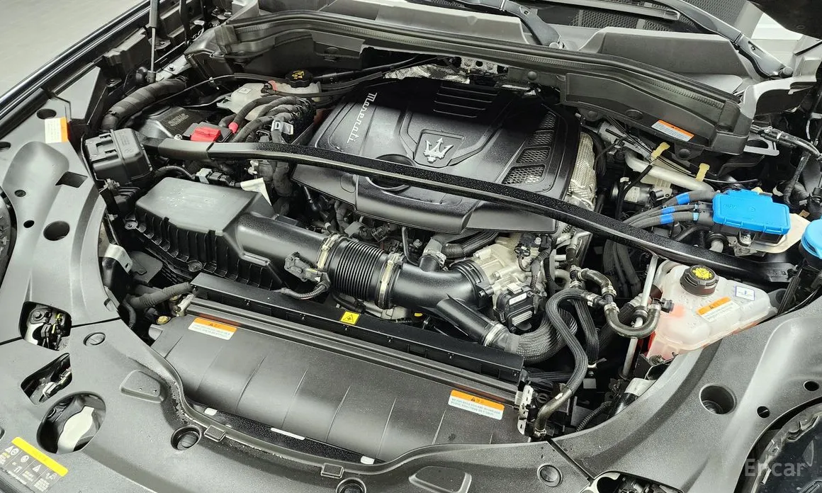 Фото 6 - Maserati Grecale