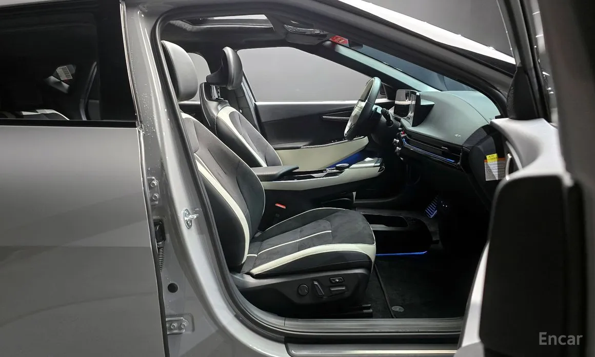 Фото 10 - Kia EV6