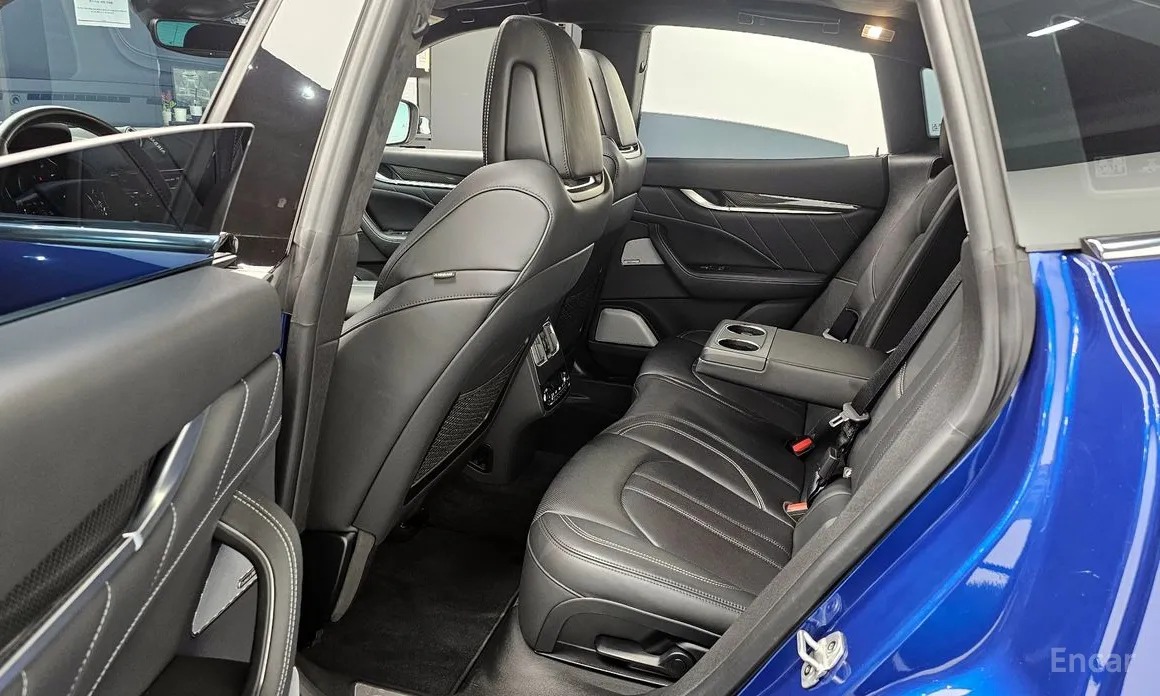 Фото 13 - Maserati Levante