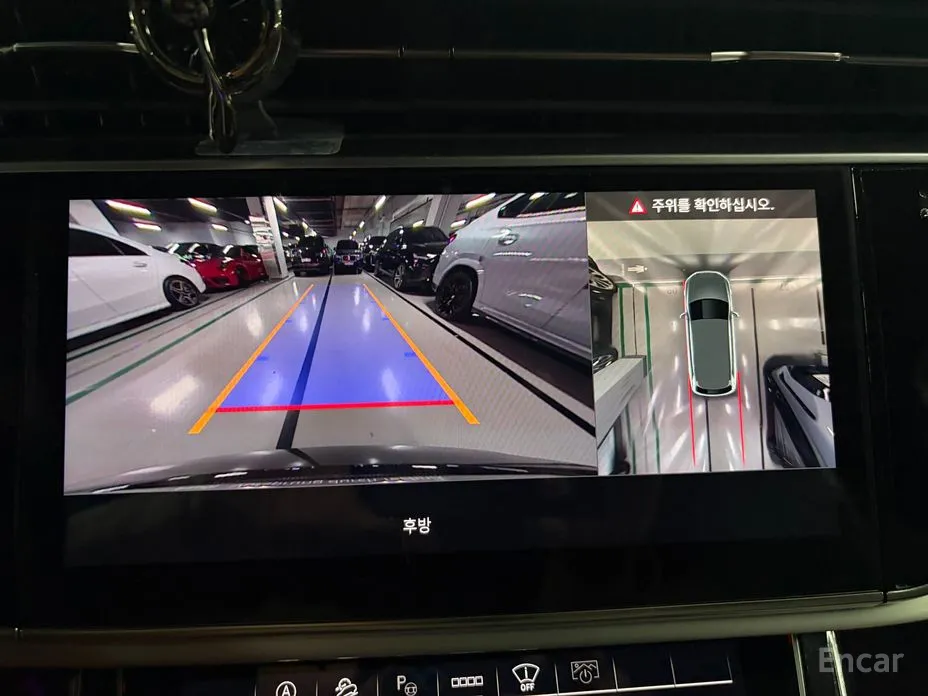 Фото 14 - Audi Q7