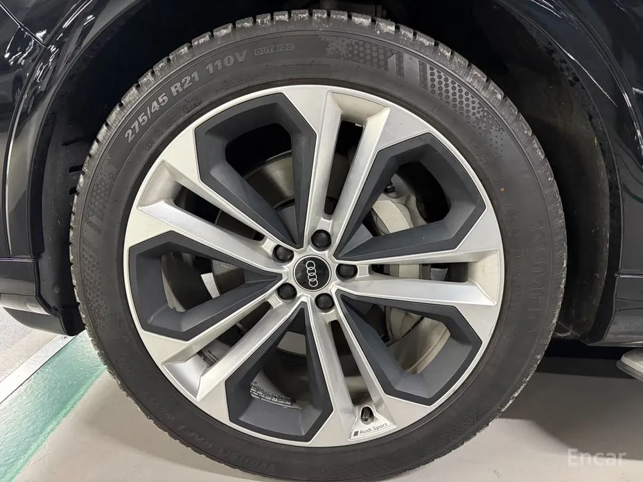 Фото 6 - Audi Q7