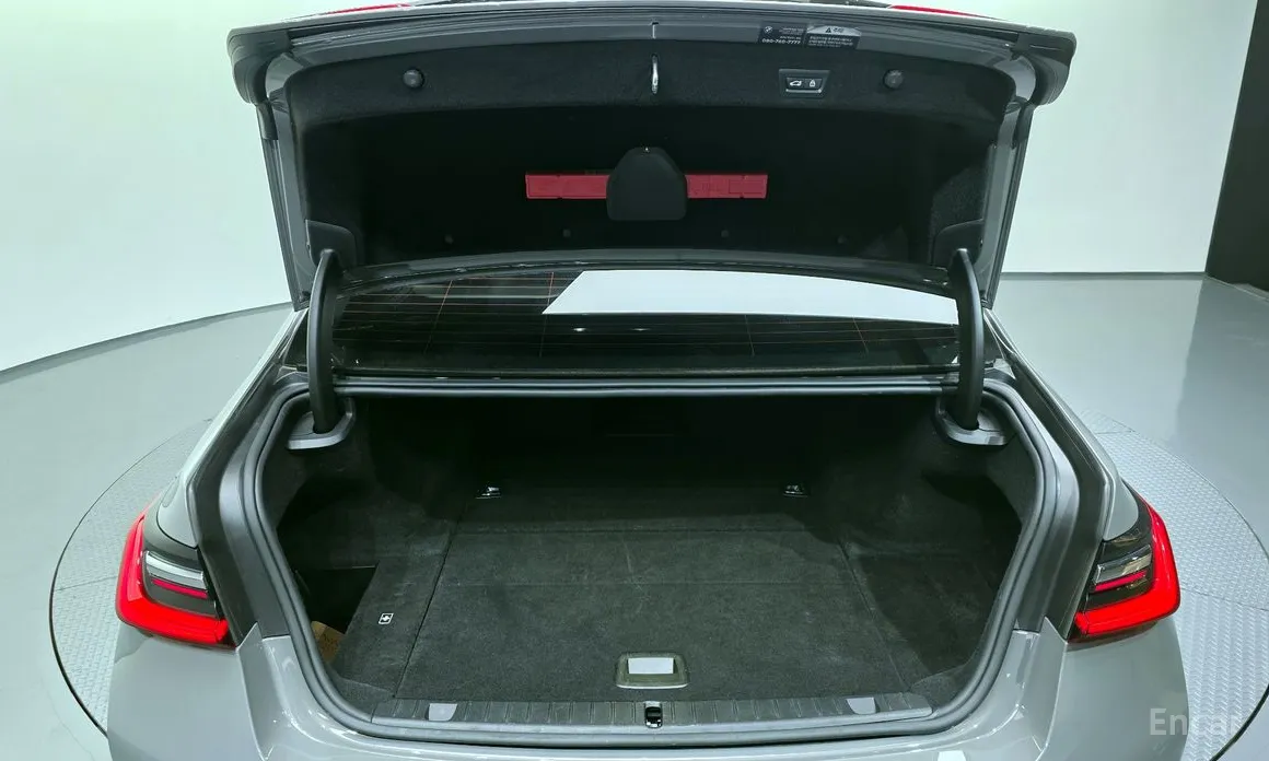 Фото 20 - BMW 7 Series