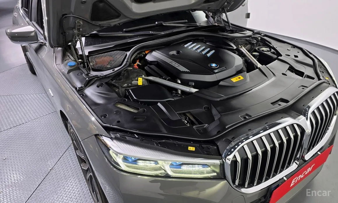 Фото 6 - BMW 7 Series