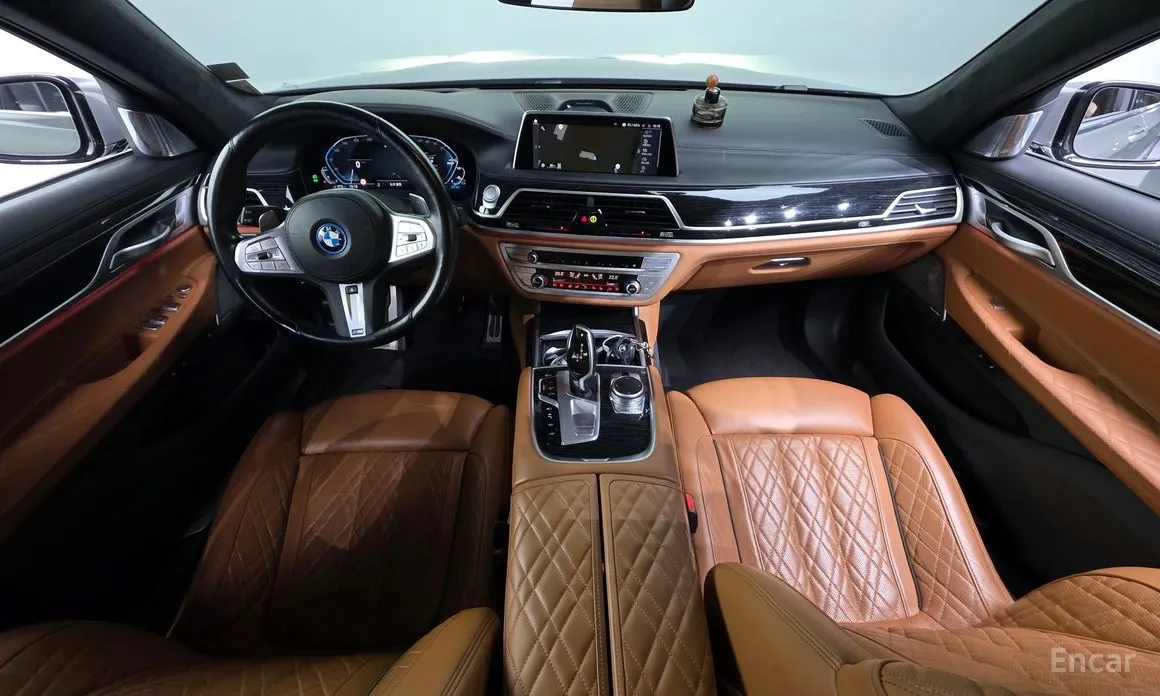Фото 7 - BMW 7 Series