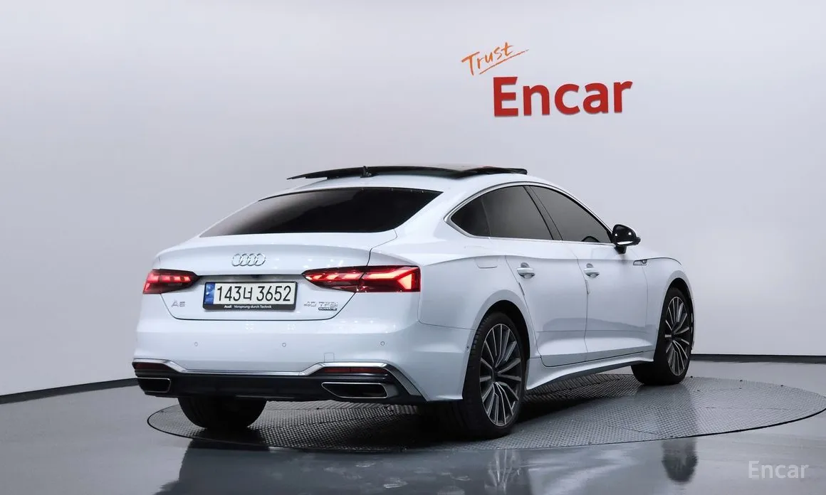 Фото 2 - Audi A5