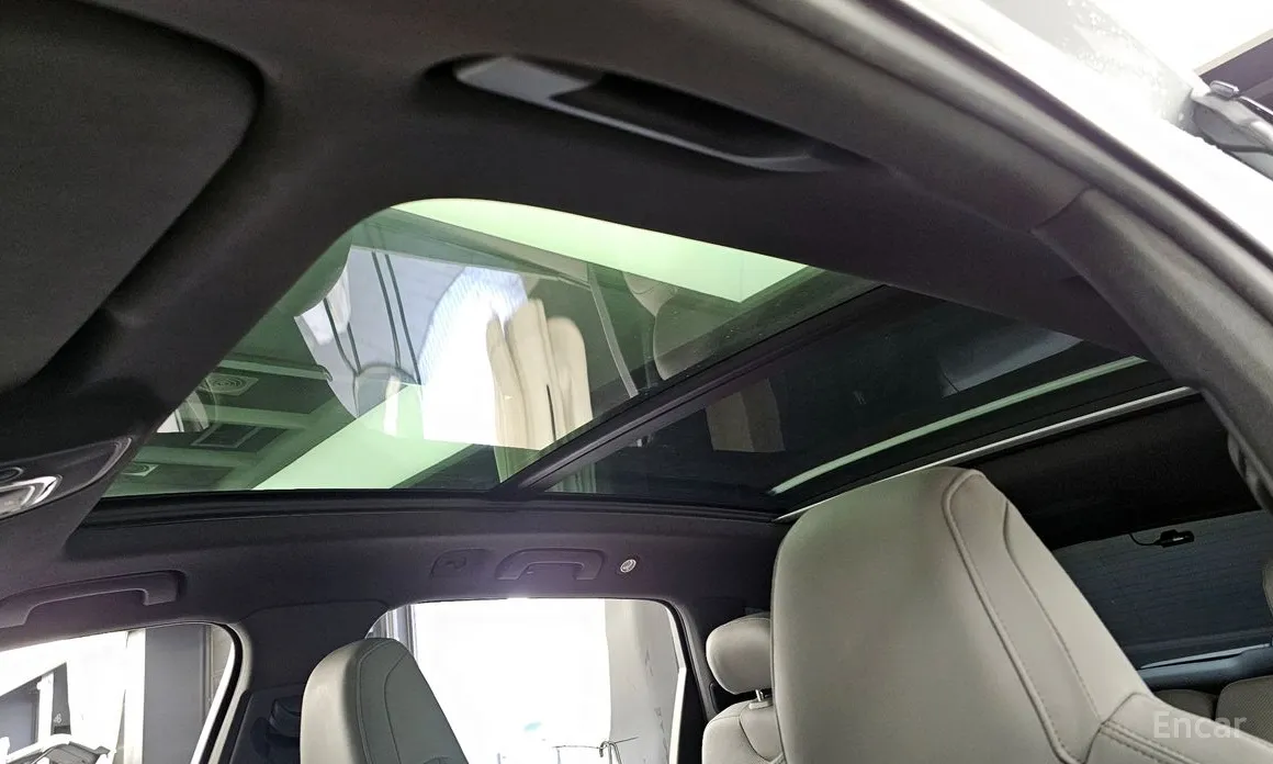 Фото 18 - Audi Q7