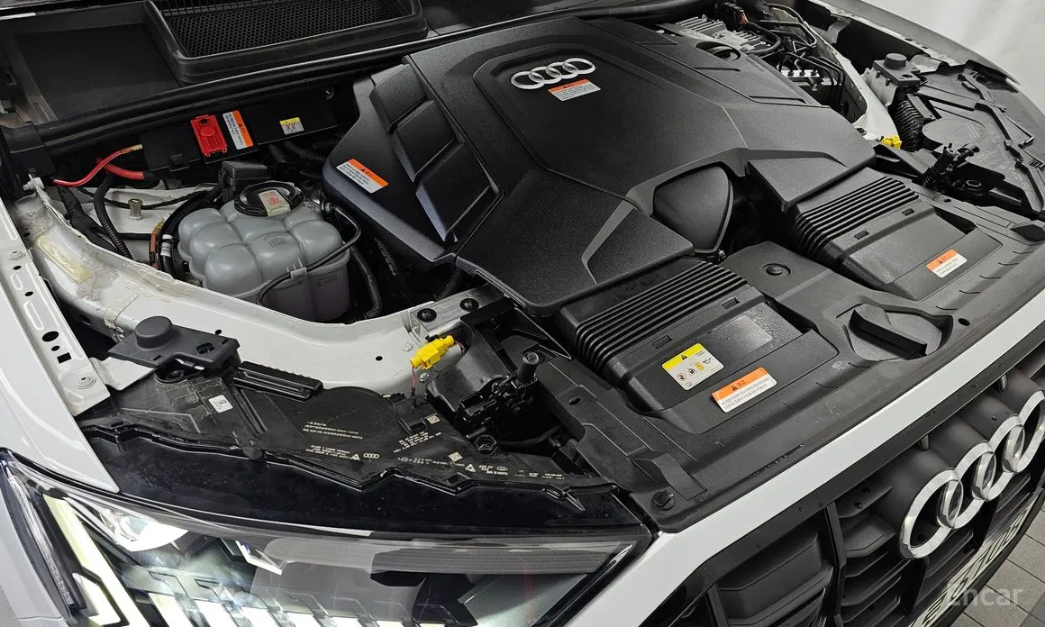 Фото 6 - Audi Q7