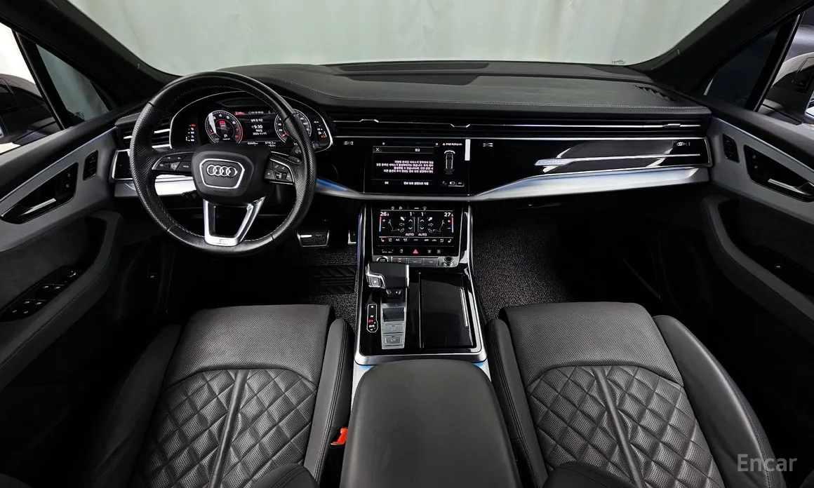 Фото 7 - Audi Q7