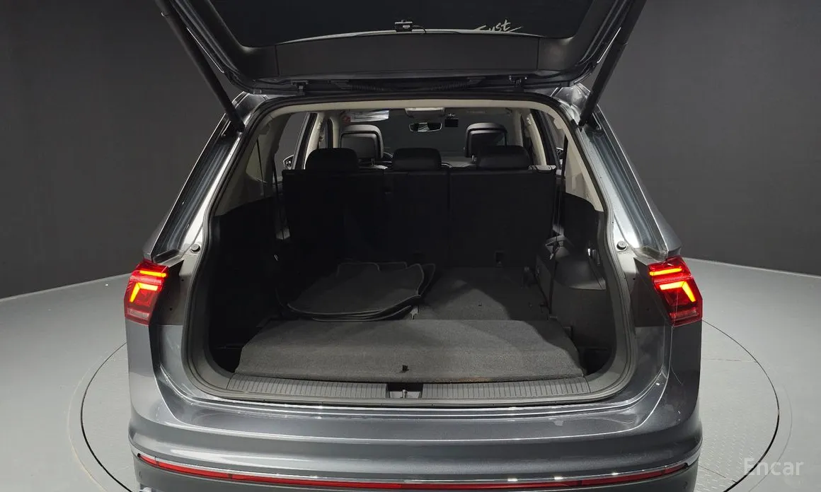 Фото 20 - Volkswagen Tiguan