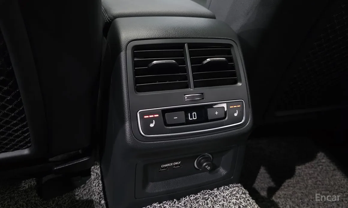 Фото 18 - Audi A4