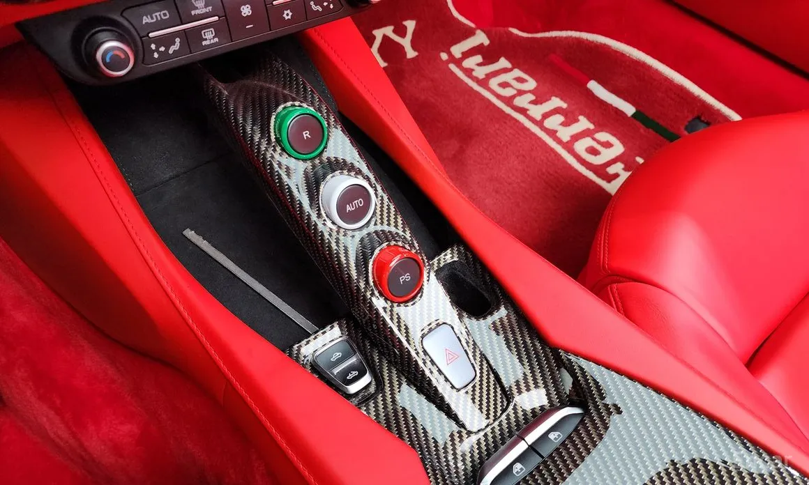 Фото 9 - Ferrari Portofino