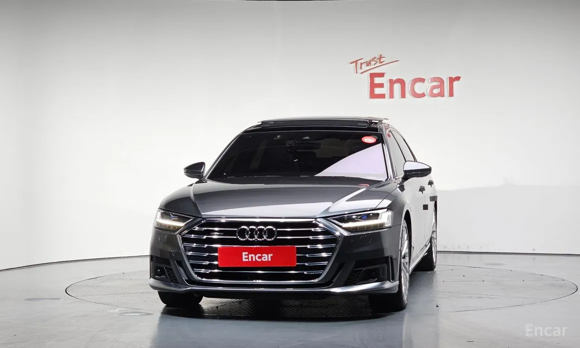 Фото 3 - Audi A8