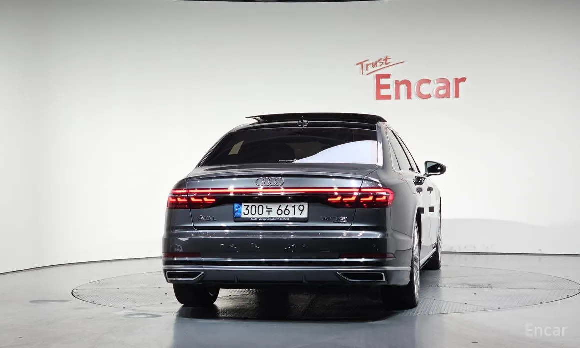 Фото 4 - Audi A8