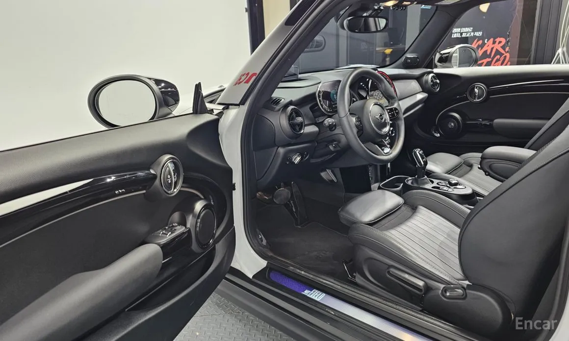 Фото 10 - Mini Cooper