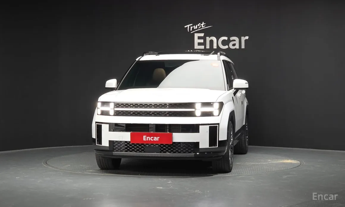 Фото 3 - Hyundai Santa Fe