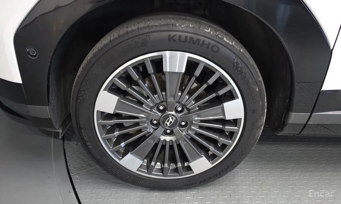 Фото 5 - Hyundai Santa Fe