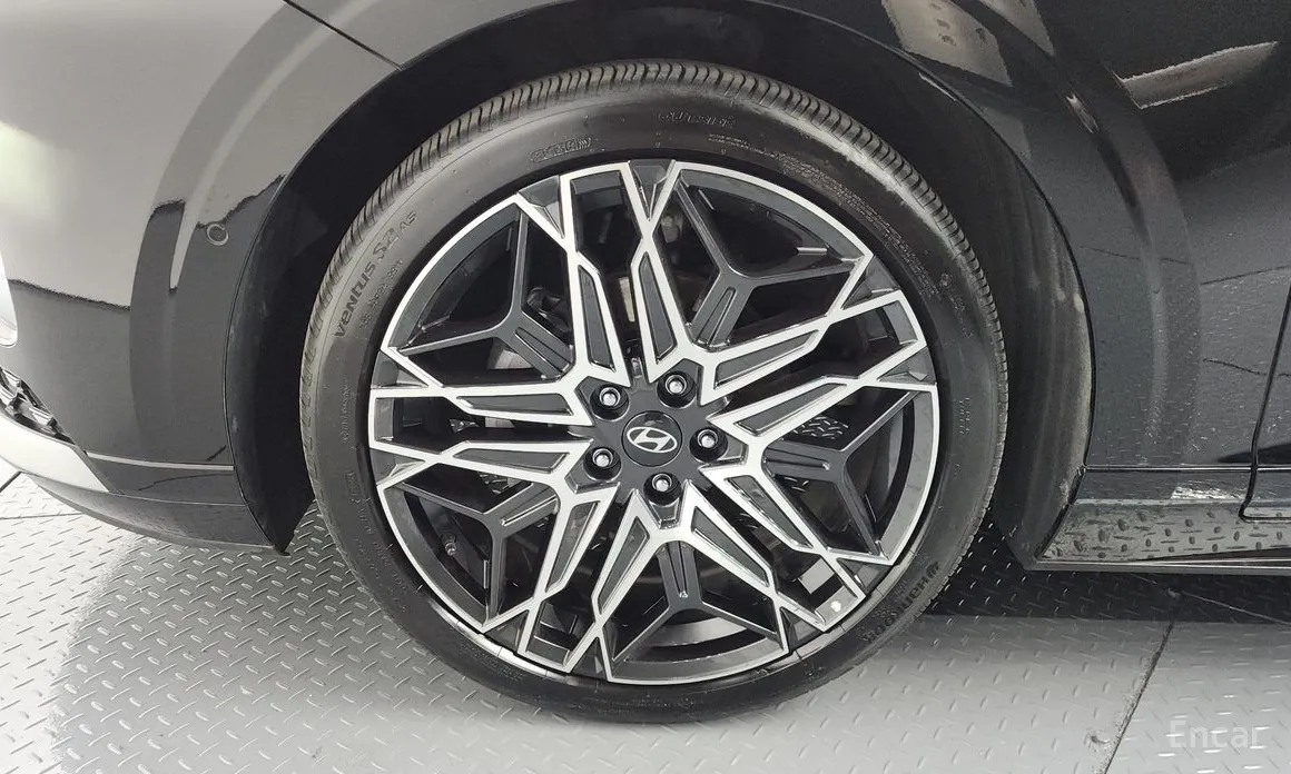 Photo 5 - Hyundai Grandeur