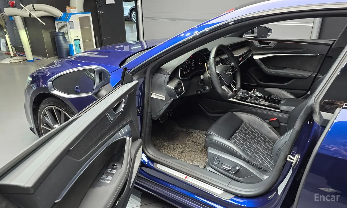 Фото 11 - Audi S7