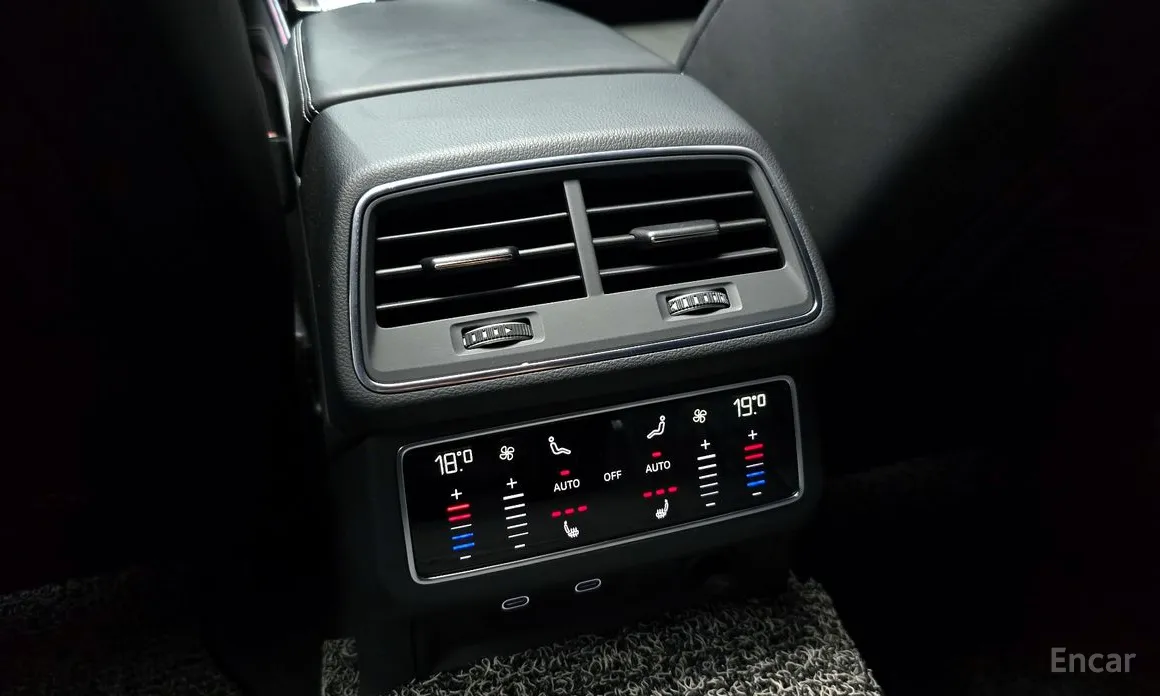 Фото 16 - Audi S7