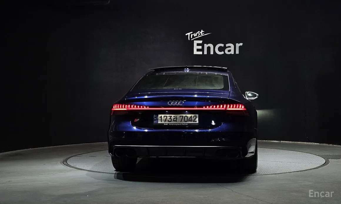 Фото 4 - Audi S7