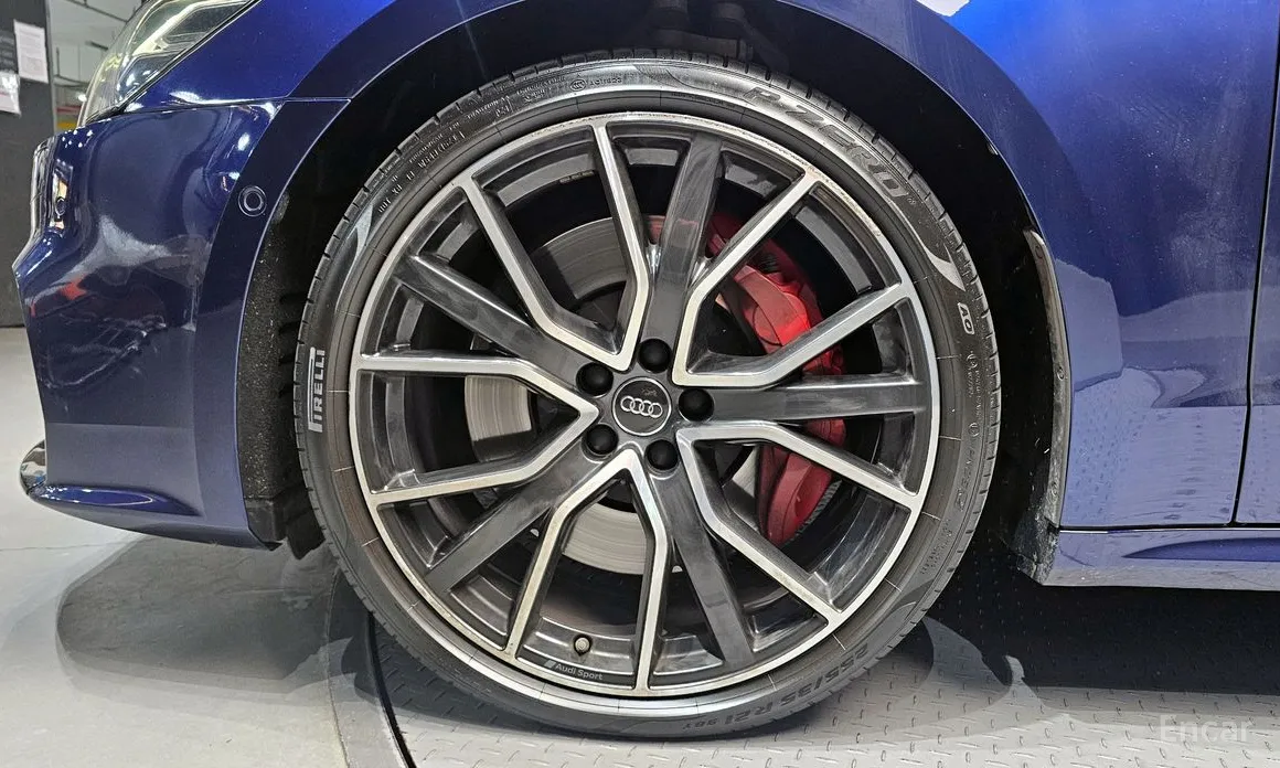 Фото 5 - Audi S7