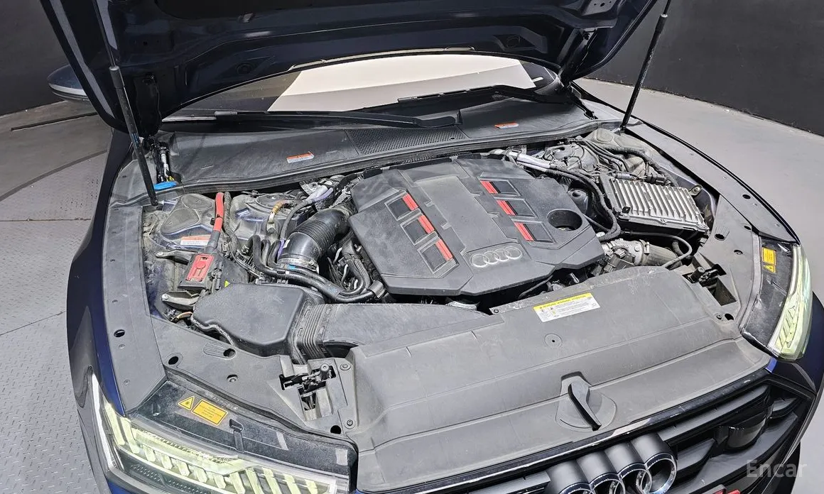 Фото 6 - Audi S7