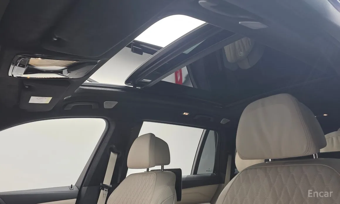 Фото 19 - BMW X7