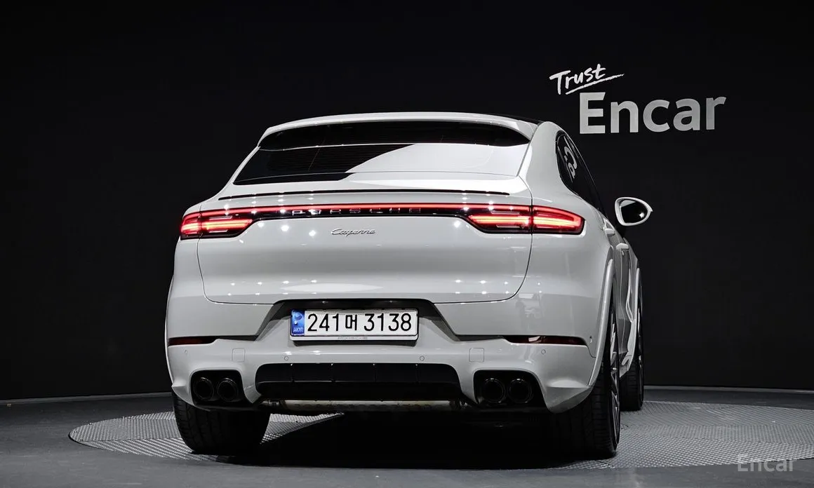 Фото 4 - Porsche Cayenne