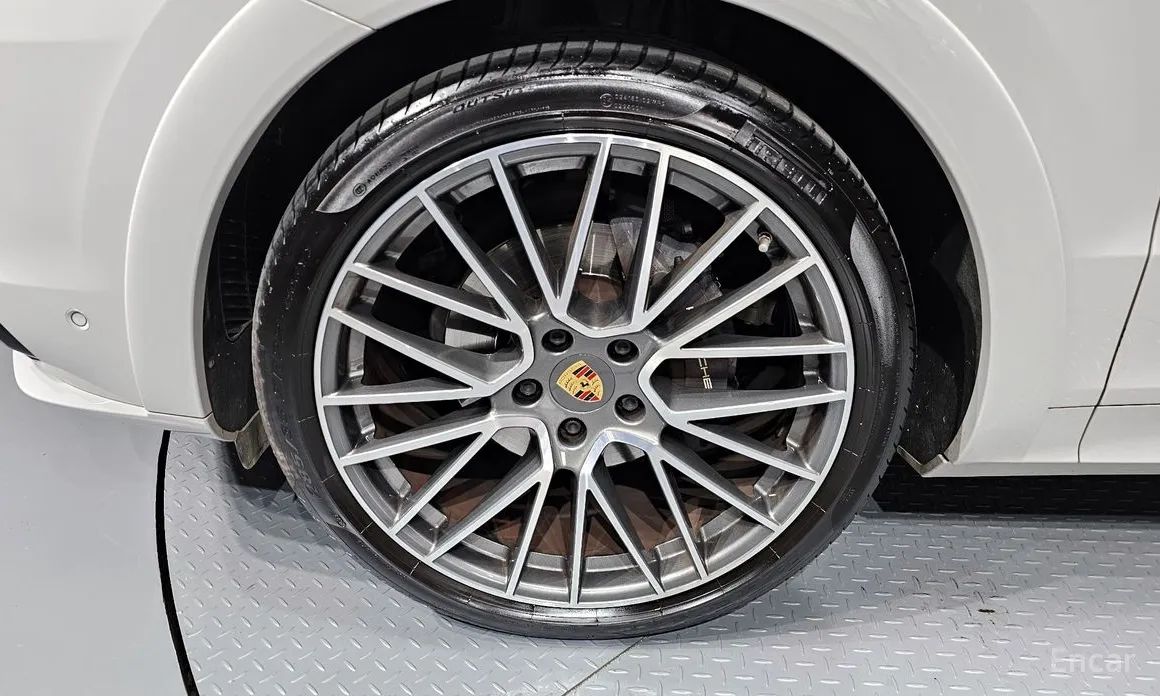 Фото 5 - Porsche Cayenne