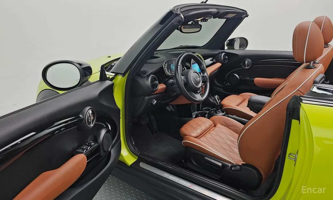 Фото 10 - Mini Cooper Convertible