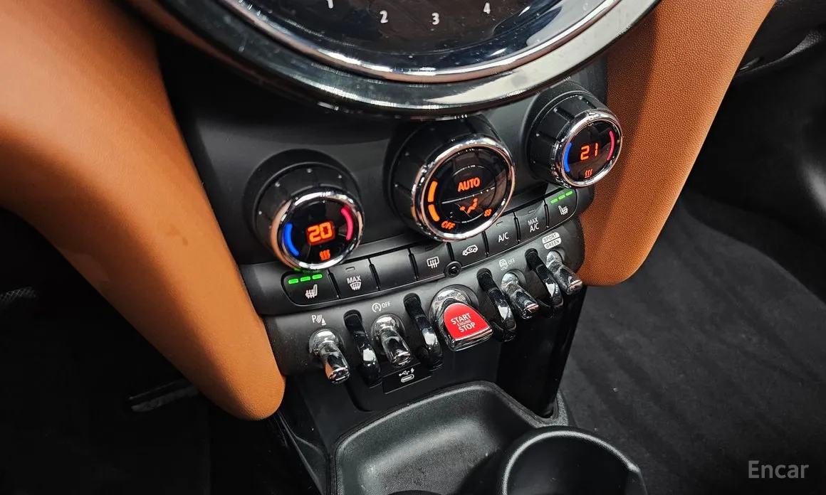 Фото 18 - Mini Cooper Convertible