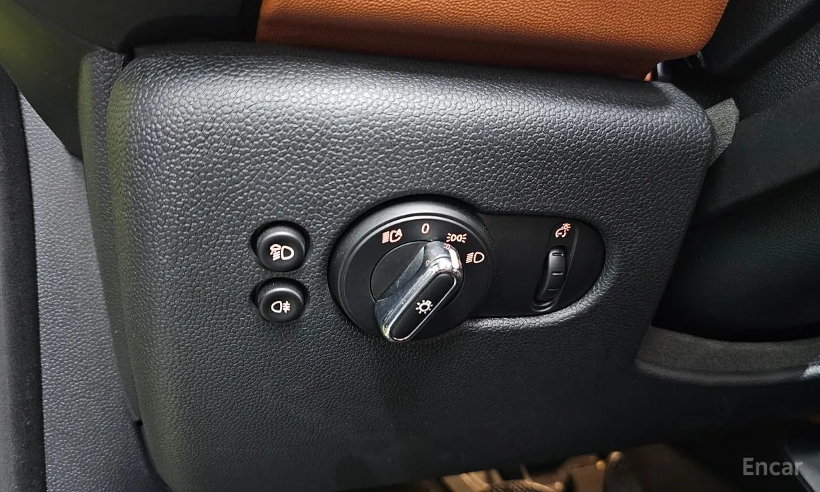 Фото 19 - Mini Cooper Convertible