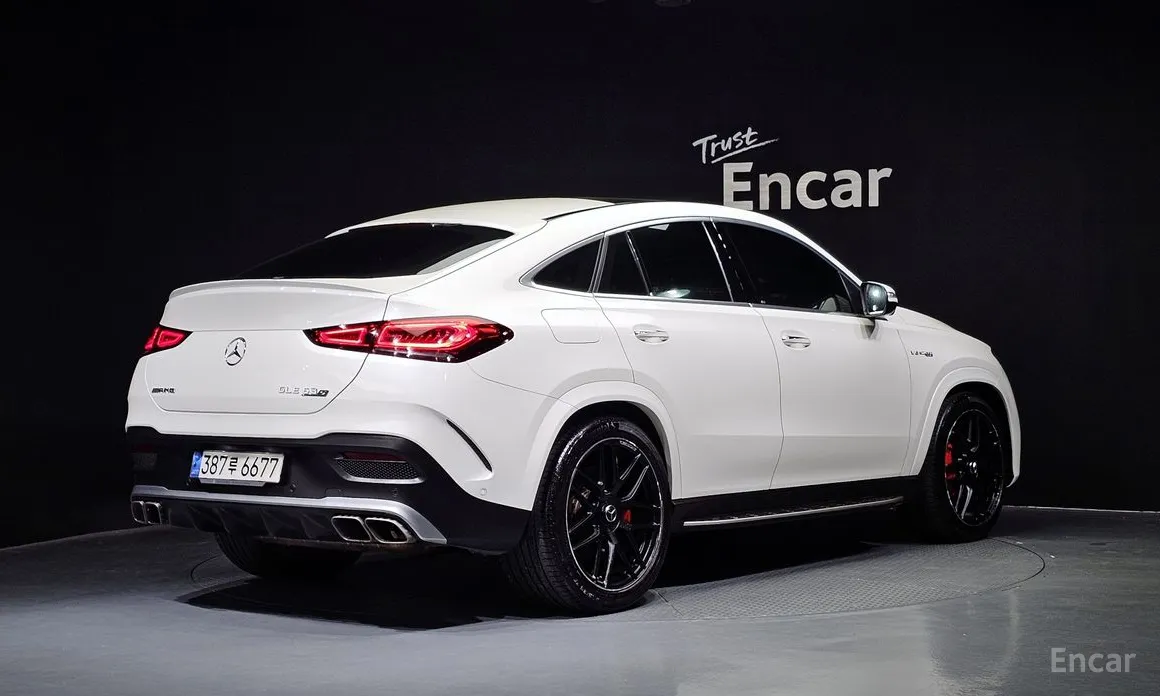 Фото 2 - Mercedes-Benz GLE-Class