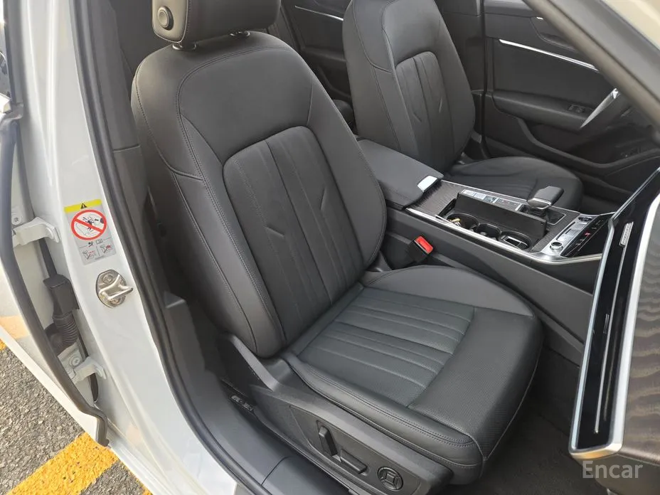 Фото 14 - Audi A6