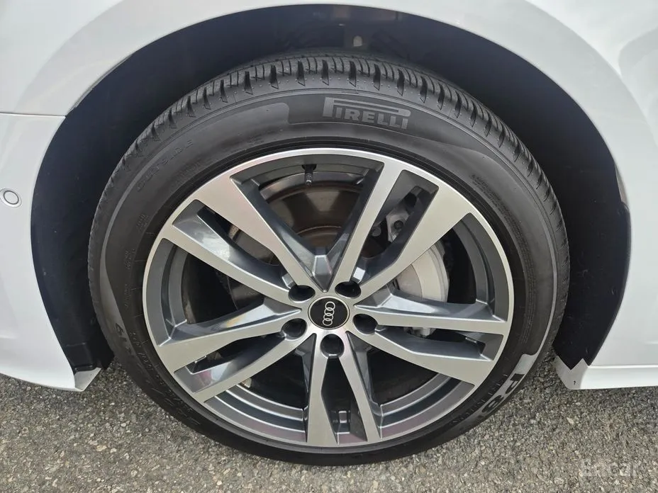 Фото 5 - Audi A6