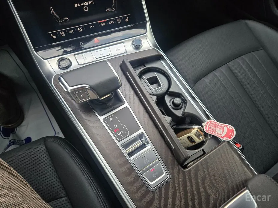 Фото 8 - Audi A6