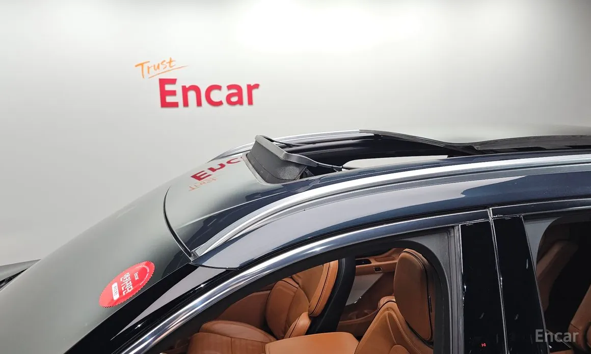 Фото 20 - Lincoln Aviator