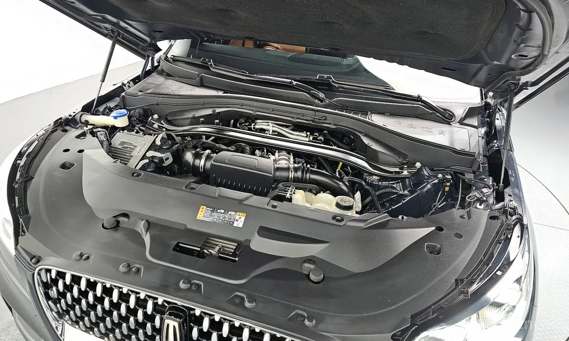 Фото 6 - Lincoln Aviator