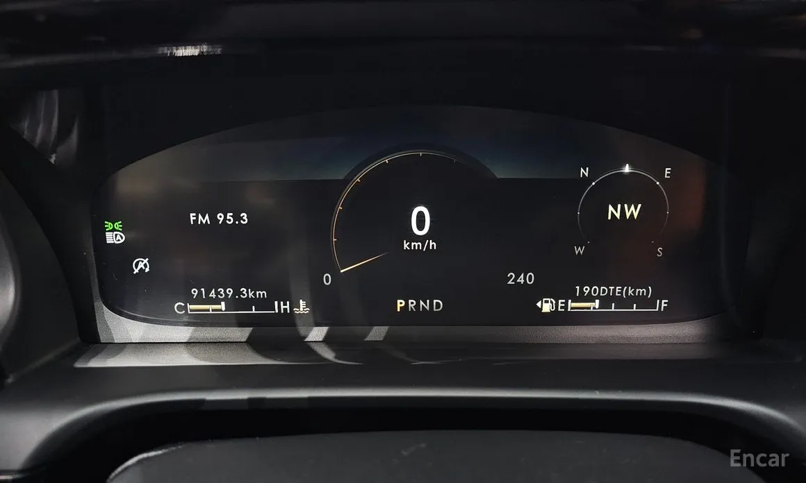 Фото 8 - Lincoln Aviator