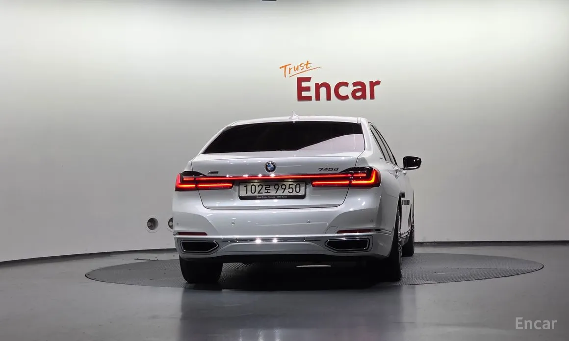 Фото 4 - BMW 7 Series