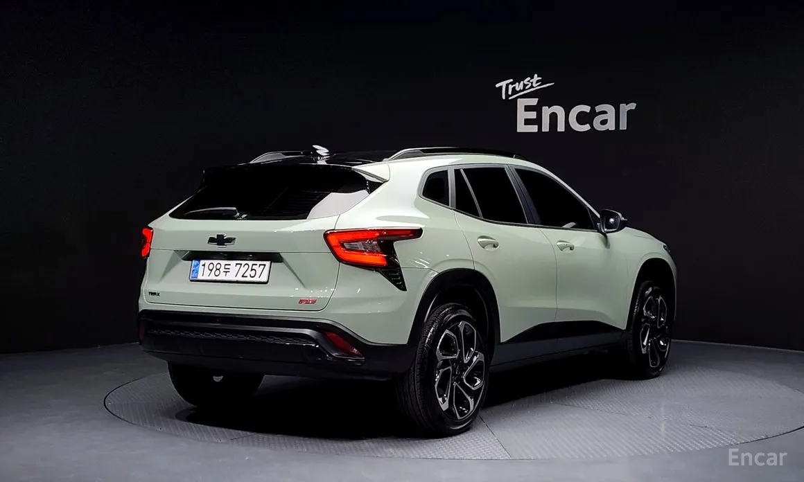 Фото 2 - Chevrolet Trax