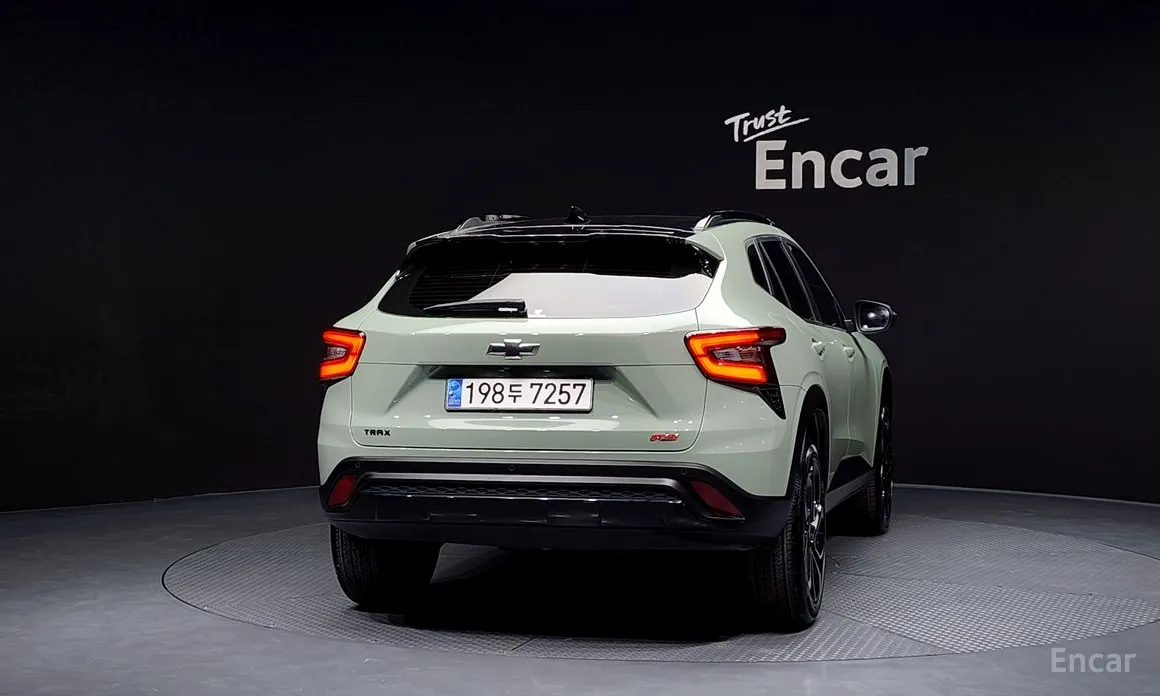 Фото 4 - Chevrolet Trax