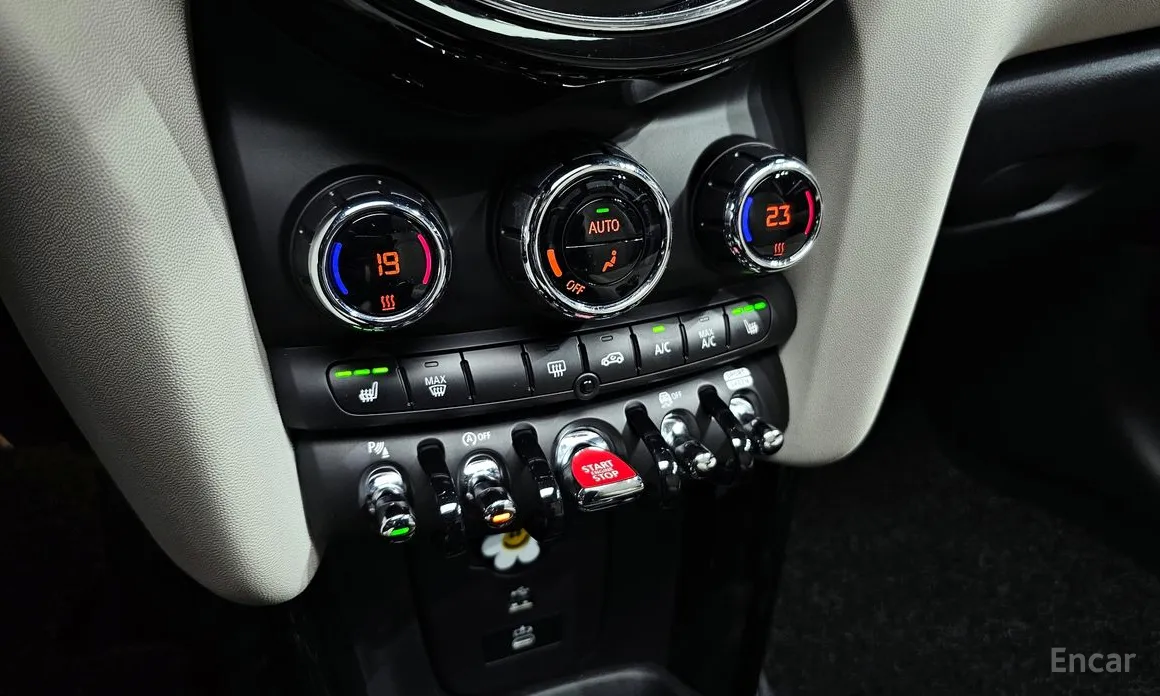 Фото 15 - Mini Cooper