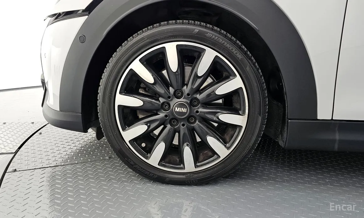 Фото 5 - Mini Cooper