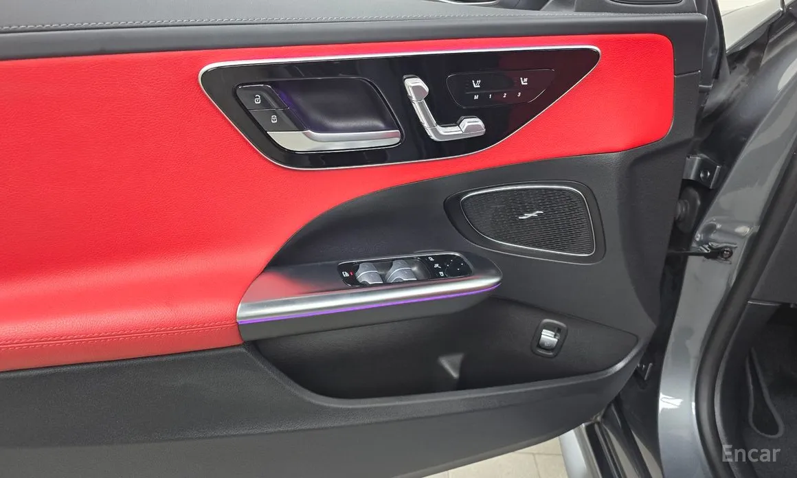 Фото 18 - Mercedes-Benz C-Class