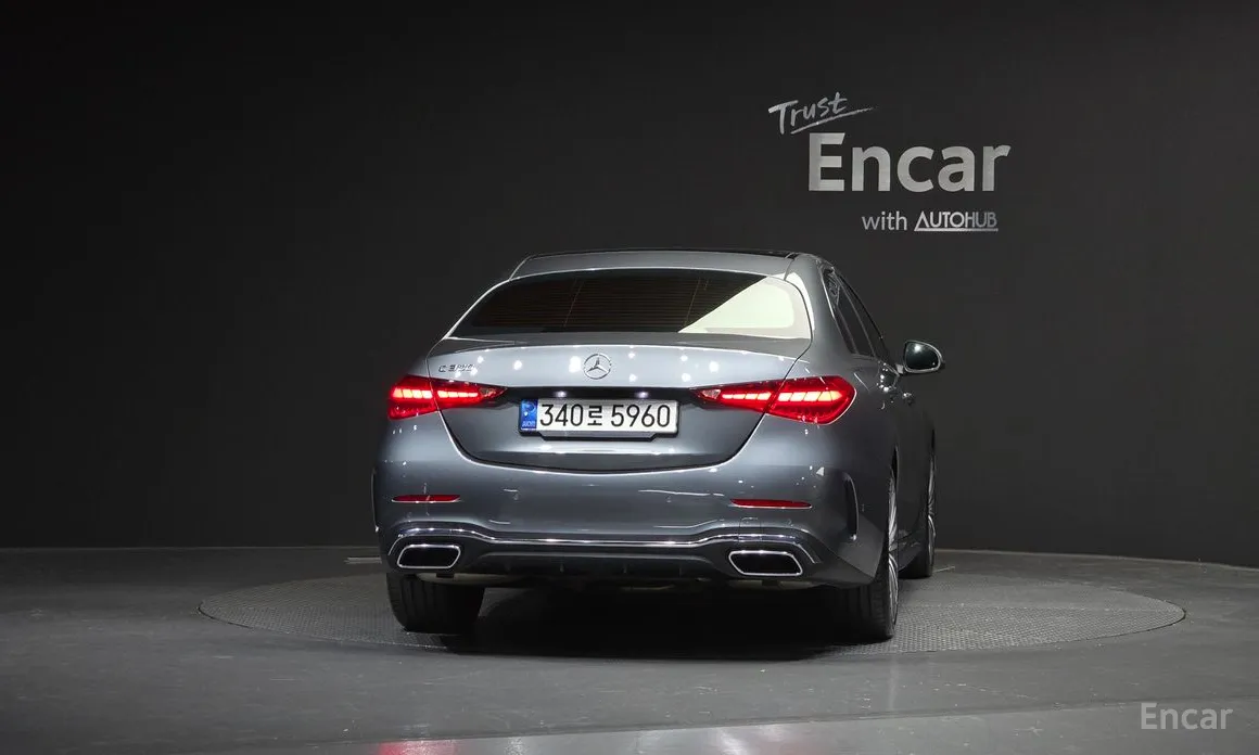 Фото 4 - Mercedes-Benz C-Class