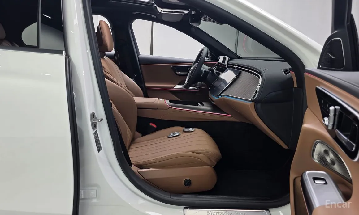 Фото 10 - Mercedes-Benz E-Class